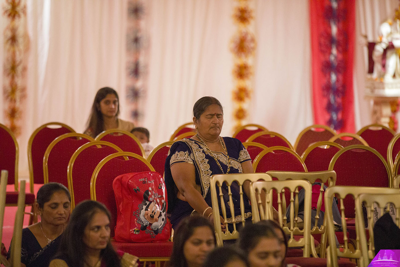 ©1987-2017 SKS Swaminarayan Temple East London